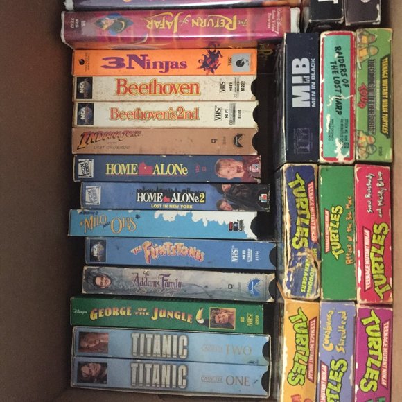 35 Classic VHS Tapes from the 80s, 90s, and 00s - Picture 1 of 3